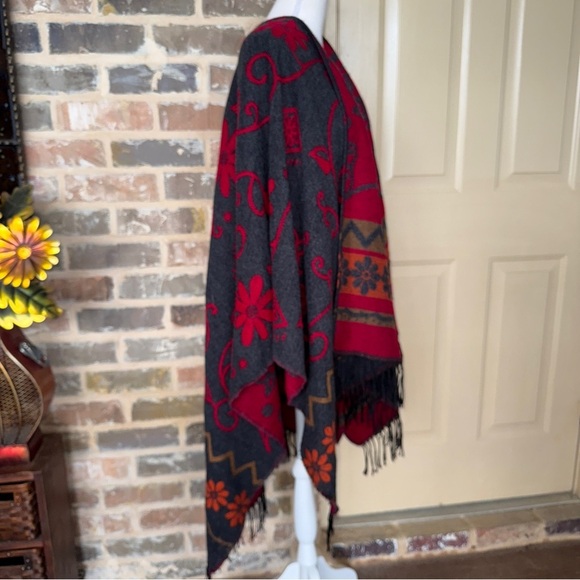 Urban Mangoz Wool Wrap Red Gray Tan Floral Patterned Shawl Poncho - Picture 3 of 6